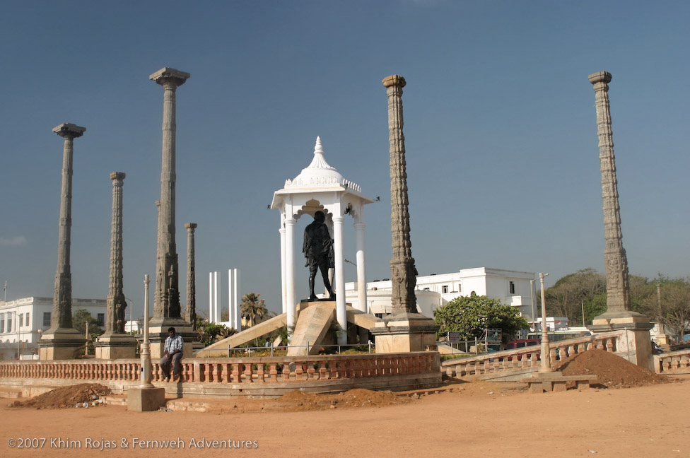 Pondicherry, Gandhi statue on the boardwalk